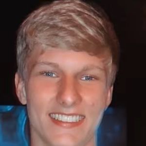 Meet your Posher, Colin